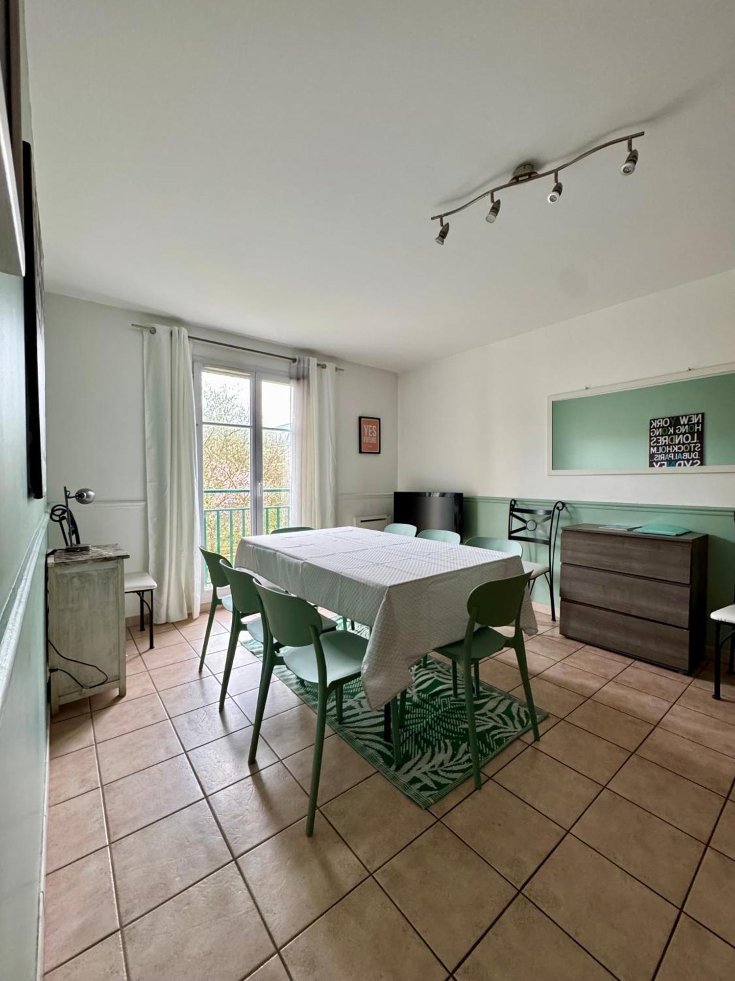 Disney, Very Nice 2 Bedrooms Family Apartment, Wifi, Netflix 8 Pers เชสซี ภายนอก รูปภาพ