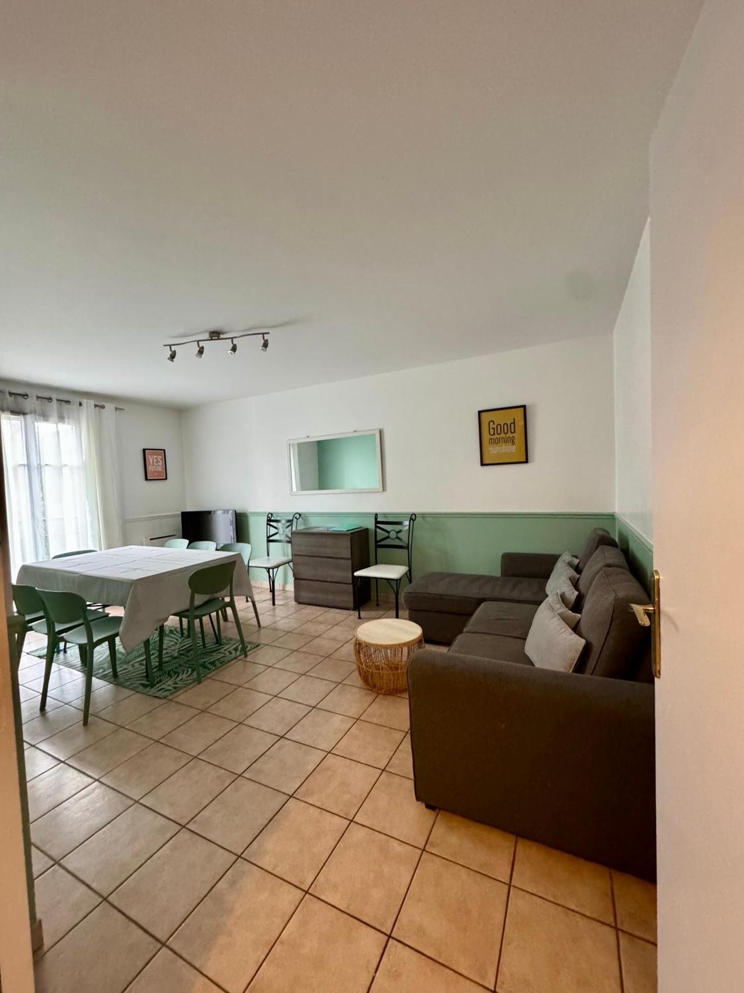 Disney, Very Nice 2 Bedrooms Family Apartment, Wifi, Netflix 8 Pers เชสซี ภายนอก รูปภาพ